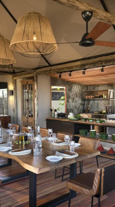 Dining, Khwai Lediba, Khwai, Botswana