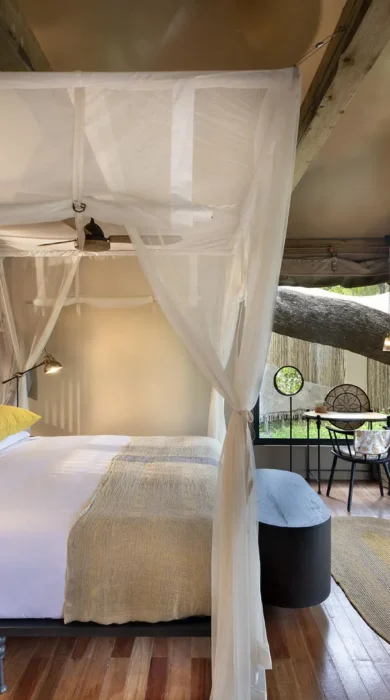 bedroom, Khwai leadwood under thatch, botswana