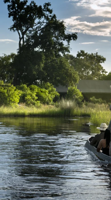 Mokoro, Duke's Camp, Okavango Delta, Botswana