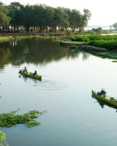 canoeing safaris, lower zambezi national park, zambia safaris
