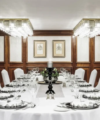 taj pamodzi dining table zambia yellow zebra safaris