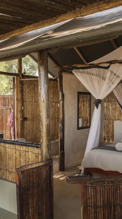 Bush chalet, Old Mondoro, Lower Zambezi, Zambia