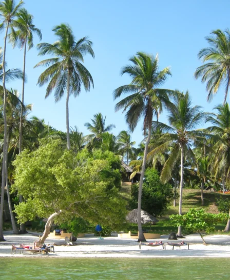 kinasi beach pano