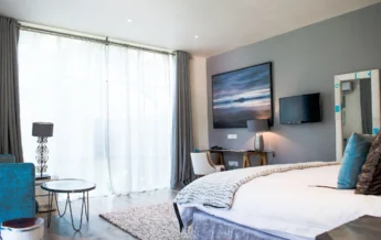 Bedroom (2)