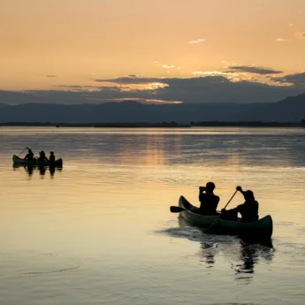boating, lolebezi, lower zambezi national park, zambia