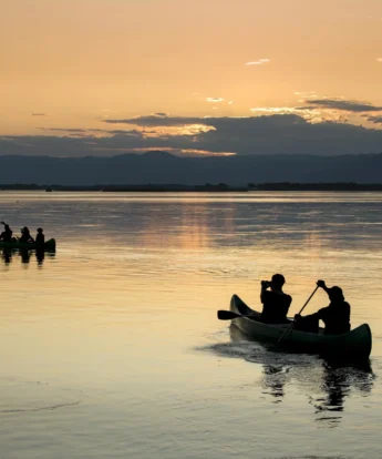 boating, lolebezi, lower zambezi national park, zambia