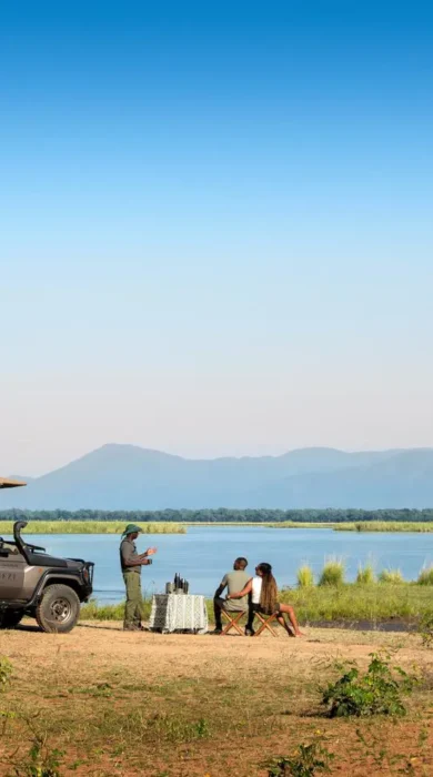 game drive stop, lolebezi, lower zambezi national park, zambia