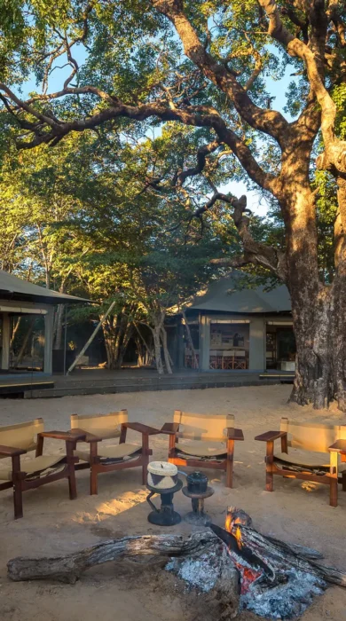 Camp Fire, Little Makalolo, Hwange NP, Zimbabwe