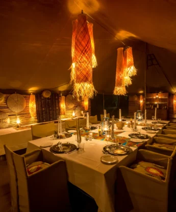 Zimbabwe safari dining