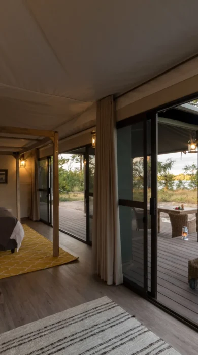 Old Drift Lodge bedroom