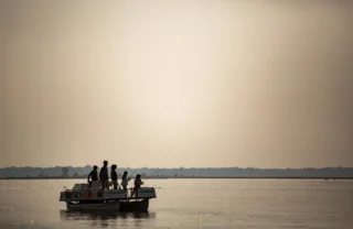 Family Fishing, Wilderness Chikwenya, Mana Pools, Zimbabwe