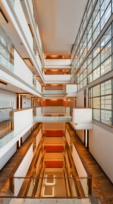 WDHHIHI Property Atrium1 HR