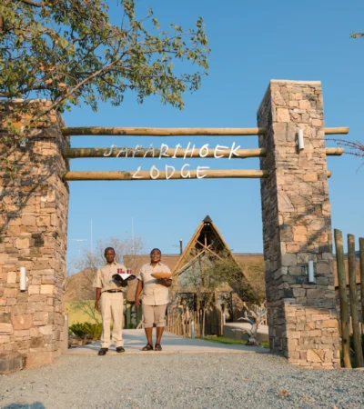 Lodge Safari entrance