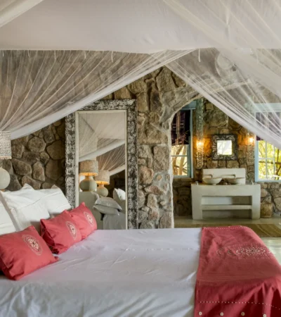 Kaya Mawa Couple Bedroom