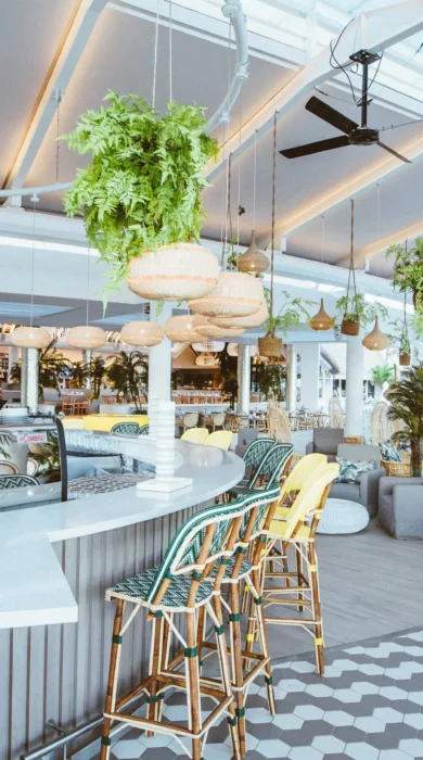 Lux grand gaube bar