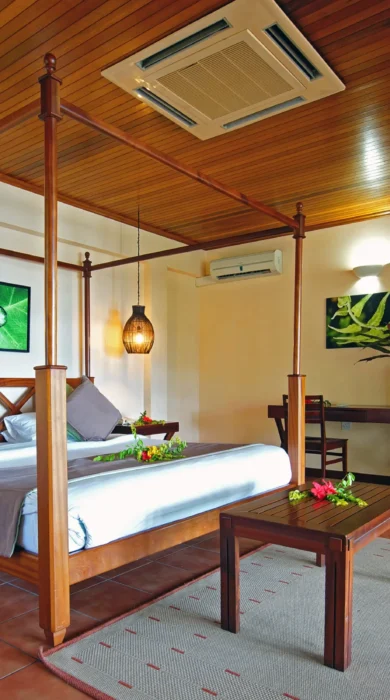 Denis room1 2