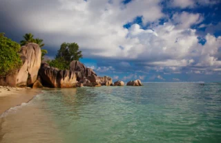 cloudy beach, la digue island, africa safaris