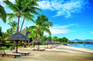 sun loungers, oberio beach, north coast mauritius safaris