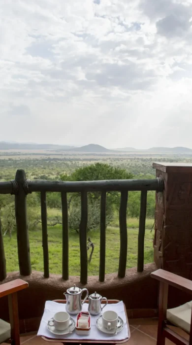 serena serengeti balcony view