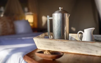serena serengeti wetu bedroom detail