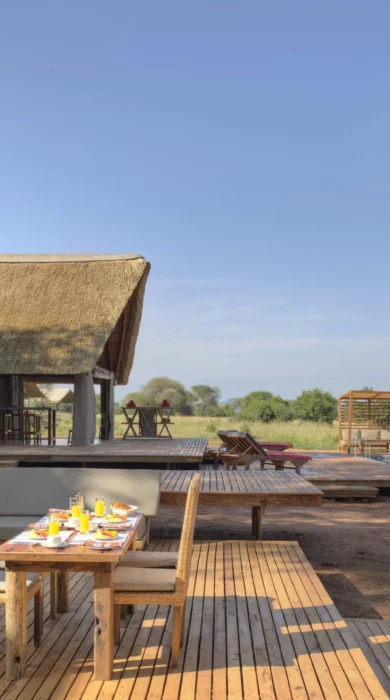 Ndovu Camp Exterior