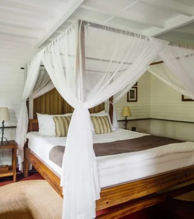 Meru Lodge bedroom