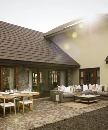 Siringit villa terrace