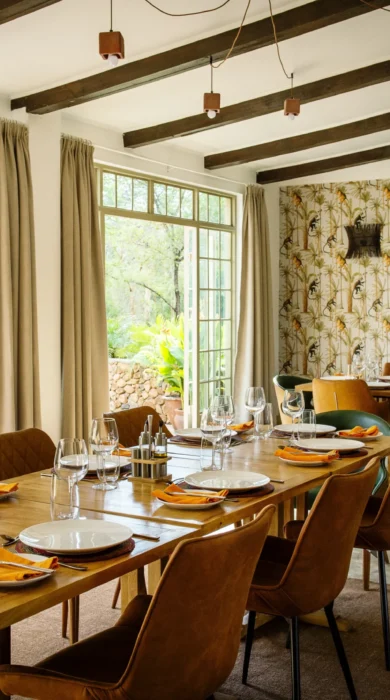 Dining area, Golf Safari House, Arusha, Tanzania