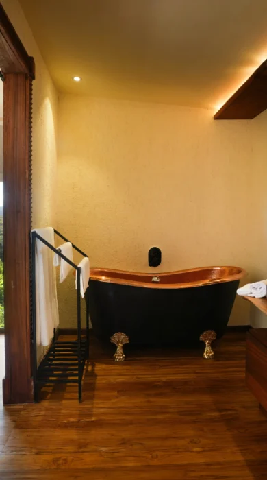 Bathroom, Craters Edge, Ngorongoro Crater,Tanzania