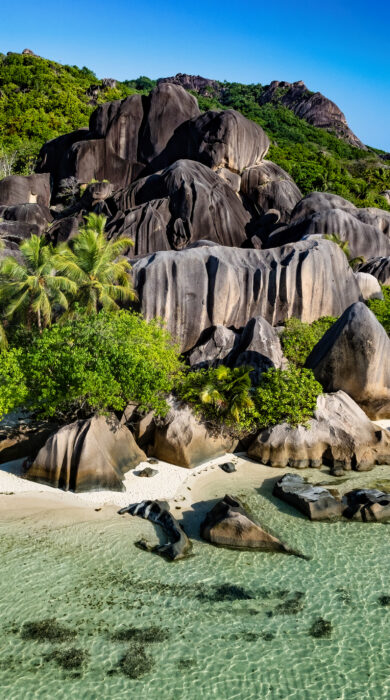 Seaview shot of a rocky beach, Seychelles - Yellow Zebras Safaris