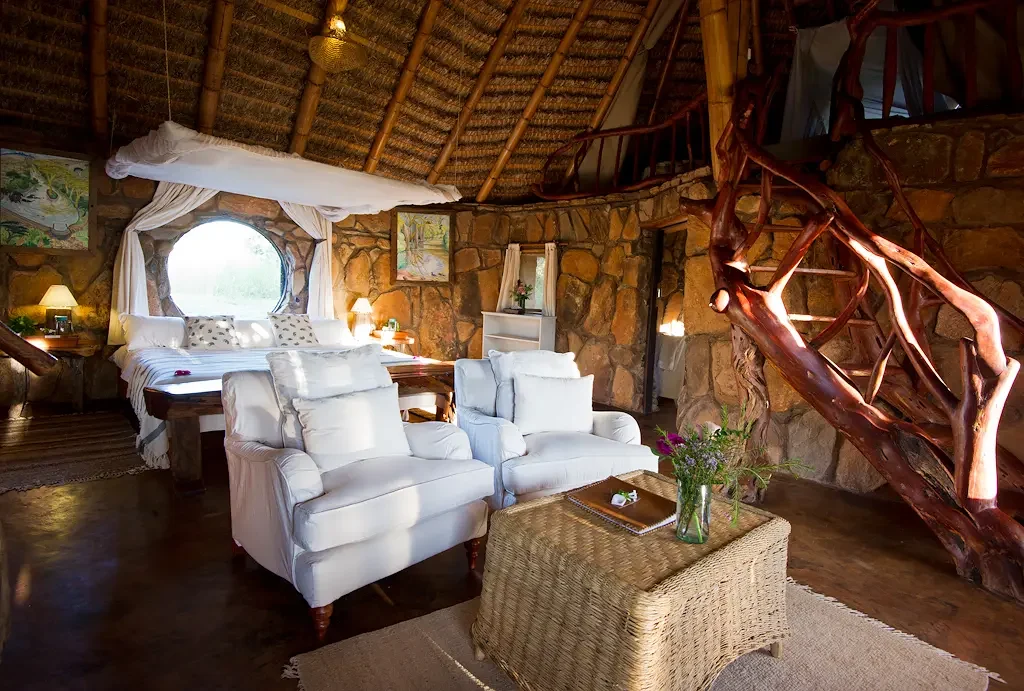 Hobbit House cottage, El Karama, Kenya