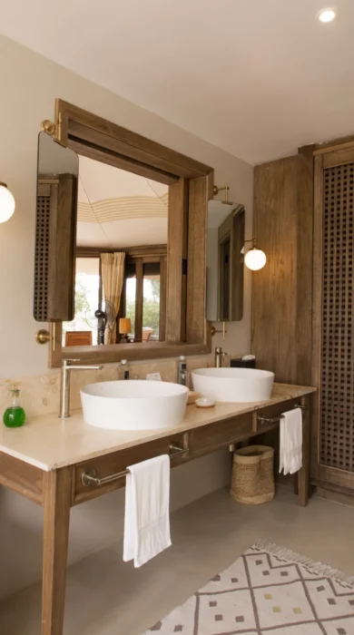 bathroom, ol seki hemingways, greater mara conservancies, kenya