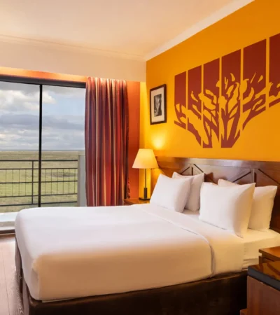 Room, Ole Sereni, Nairobi National Park, Kenya