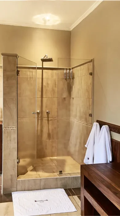 Bathroom, Giraffe Manor, Nairobi, Kenya