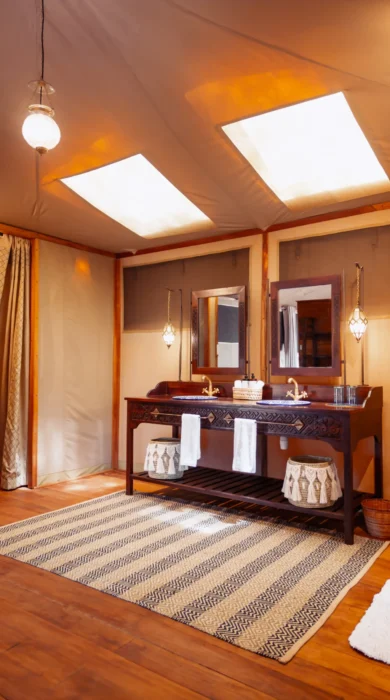 Bathroom, Soroi Larsens, Samburu NR, Kenya