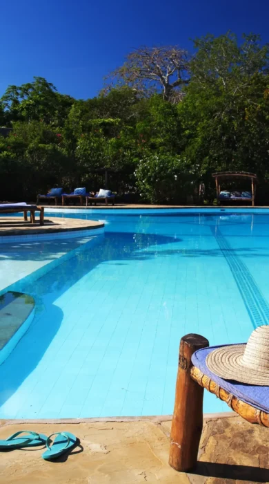 Kinondo Kwetu Big Pool kopia