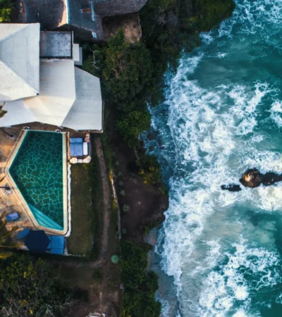 10 Aeriel view of Cliff Villa
