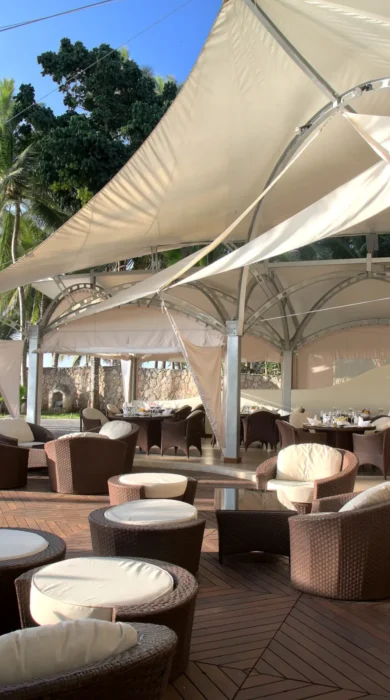 Sails Beach Bar & Restaurant 2