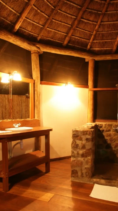Apoka Bathroom 1