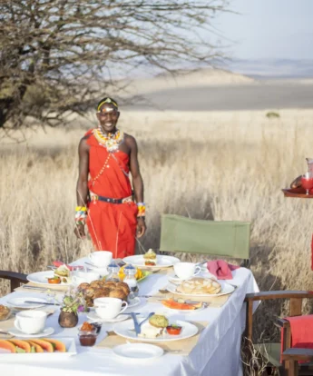 Lewa House bush breakfast