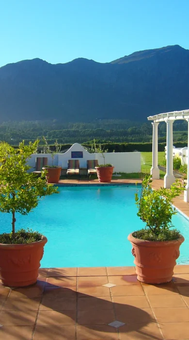 gallery pool view