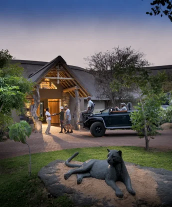 rockfig safari lodge welcome entrance