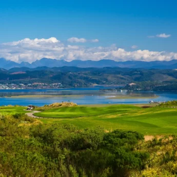 mountain backdrop, garden route, south africa safaris